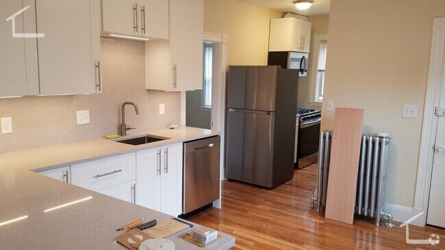 Building Photo - HOT BRIGHTON LISTING!!!!!!!!! Rental