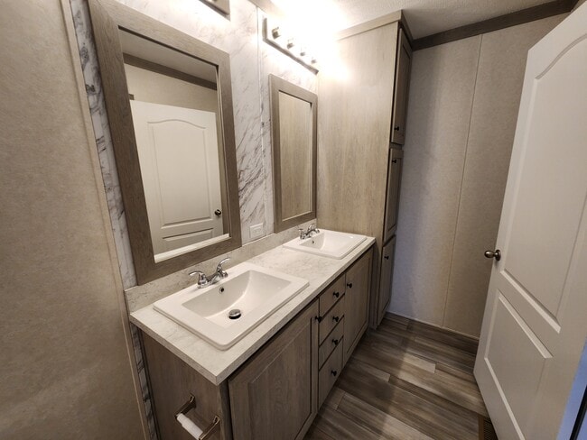 Photo - 3617 N Grand Ave E