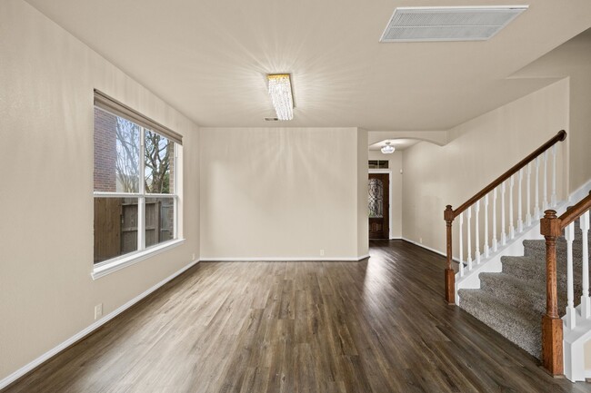 Photo - 17414 Aldenwilds Ln