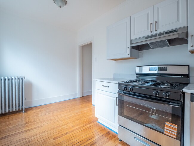 Photo - 7369 N Damen Ave Unit C3