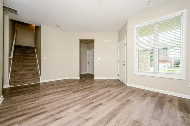 Photo - 1456 Arbor Pl Dr