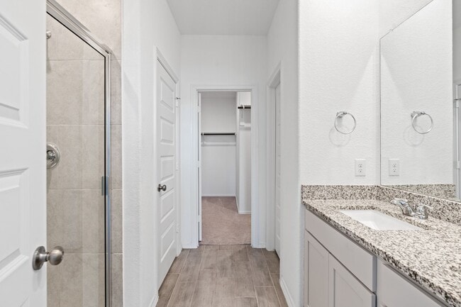 Photo - 5742 Aurora Grns Ln