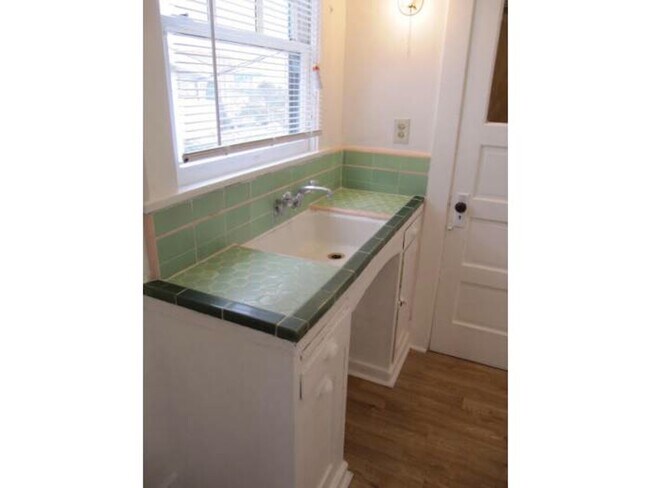 Photo - 227 W 8th St Apartment Unit 227