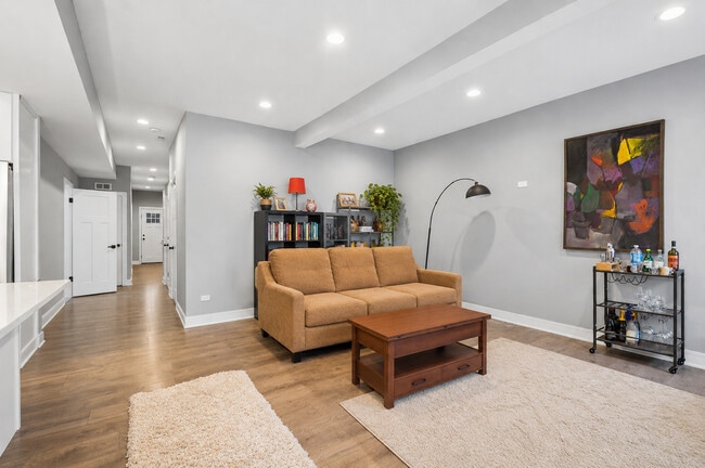 Photo - 4925 N Albany Ave