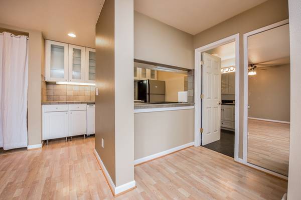 Photo - Redmond Condo with 2 Parking Spaces Included Unit B104