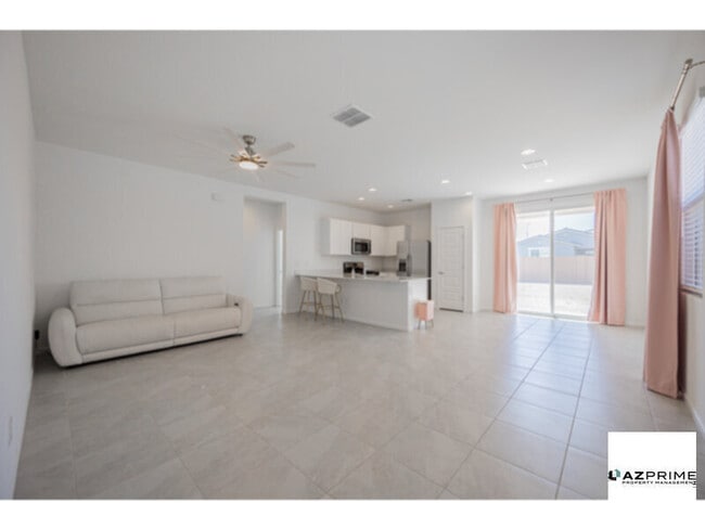 Photo - Modern 3/2 Avondale Home!