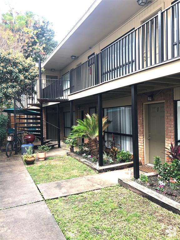Building Photo - 2210 Brun St Unit 6 Rental