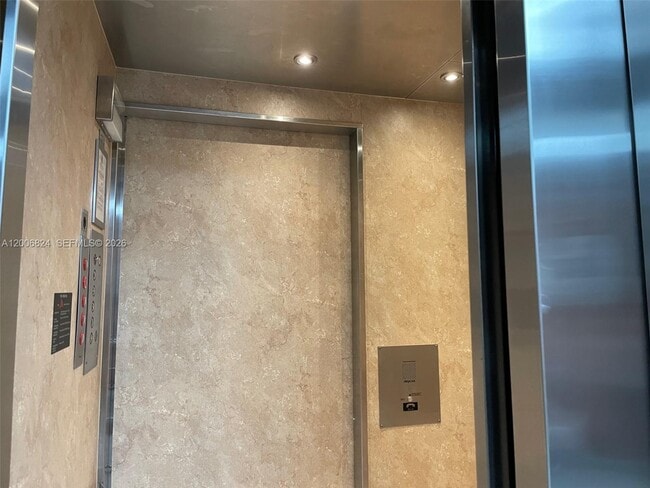 Photo - 2600 NE 135th St Unit 3F-A