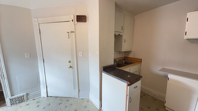 Photo - 701 Scott St Unit #B