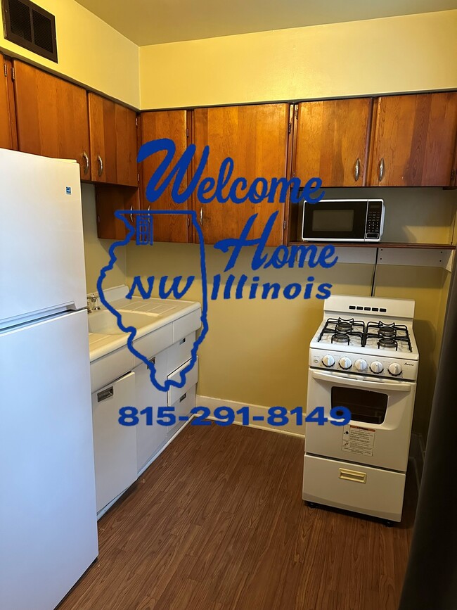 Photo - 315 N Van Buren Ave Unit 1