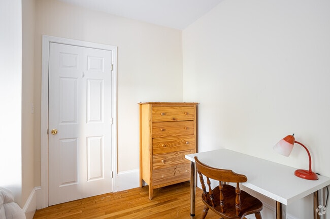 2BR, 1BA