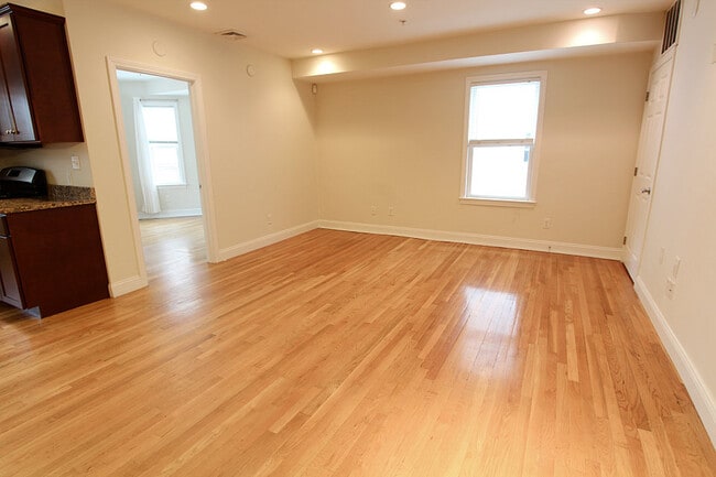 Building Photo - 3 Griggs Pl Rental