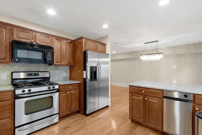 14 Downer Ct Unit 14