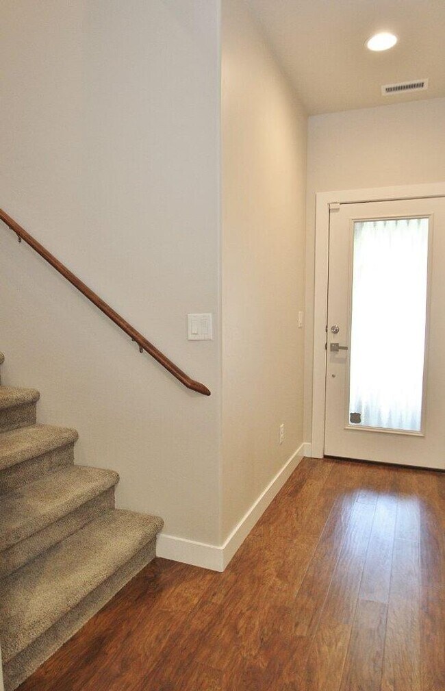 Photo - Immaculate Townhouse in Quiet Community