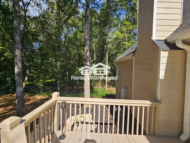 Photo - 2530 Wellsley Ln