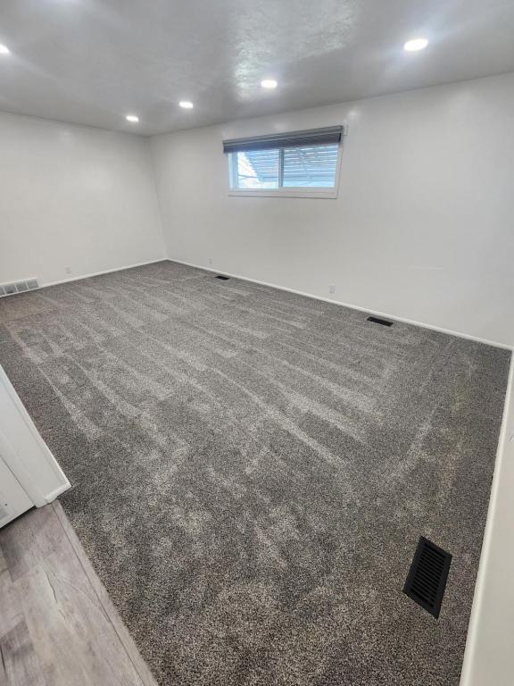 Photo - 185 Country Club Dr