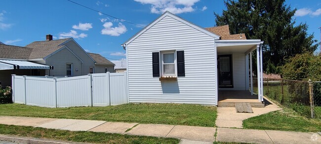 Building Photo - 1037 E Prospect St Rental