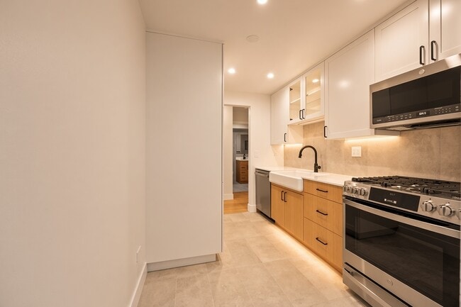 Photo - 415 S Lombard Ave Unit 304