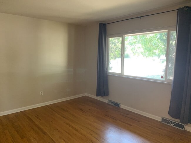 Photo - 4 bed/2 bath Home located in central Fort Collins off Drake