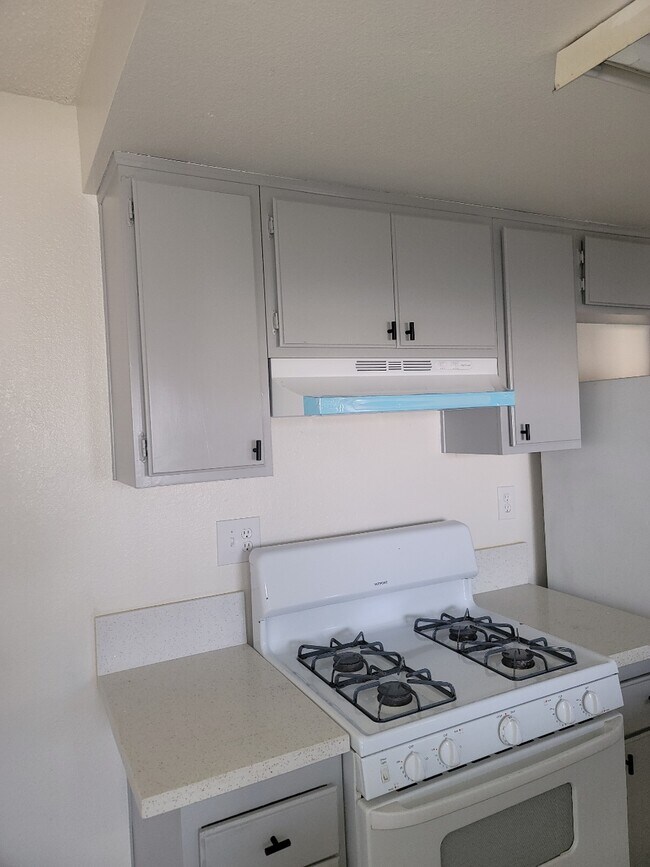 1828 E Avenue J9 Unit 1