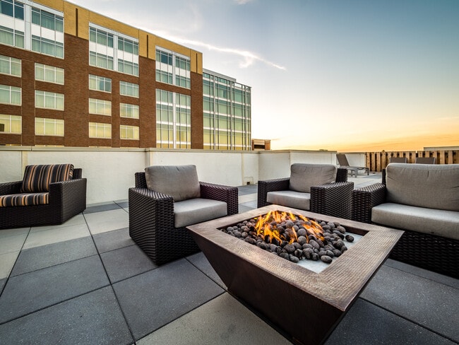 STRATA - Techo - Strata Flats