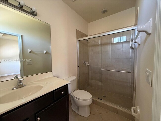 Photo - 544 SE 32nd Ave