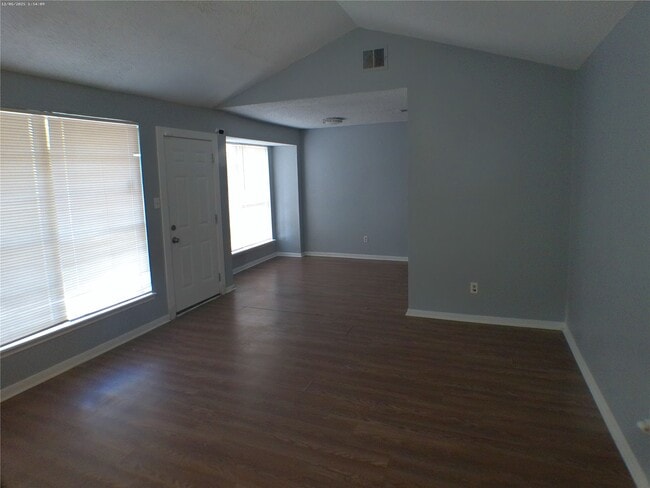 Photo - 15914 Willbriar Ln