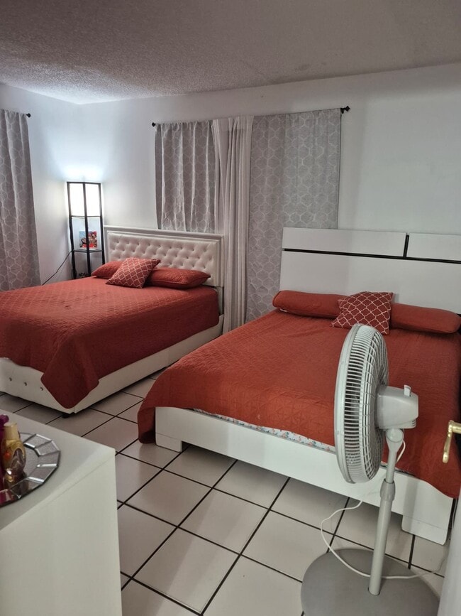 Photo - 11301 SW 200th St