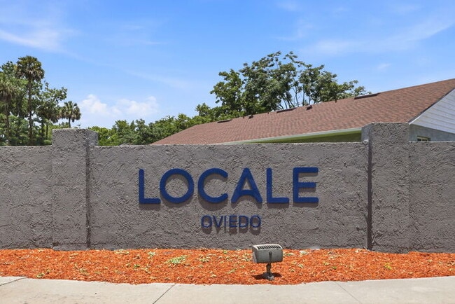 Building Photo - Stunning Remodeled 3BR Duplex in Oviedo with Modern Upgrades