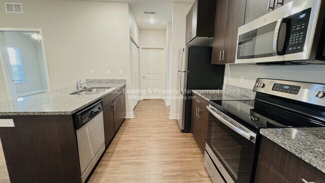 5730 NE 80th Ter Unidad 5730 NE 80th Ter Unit 1C