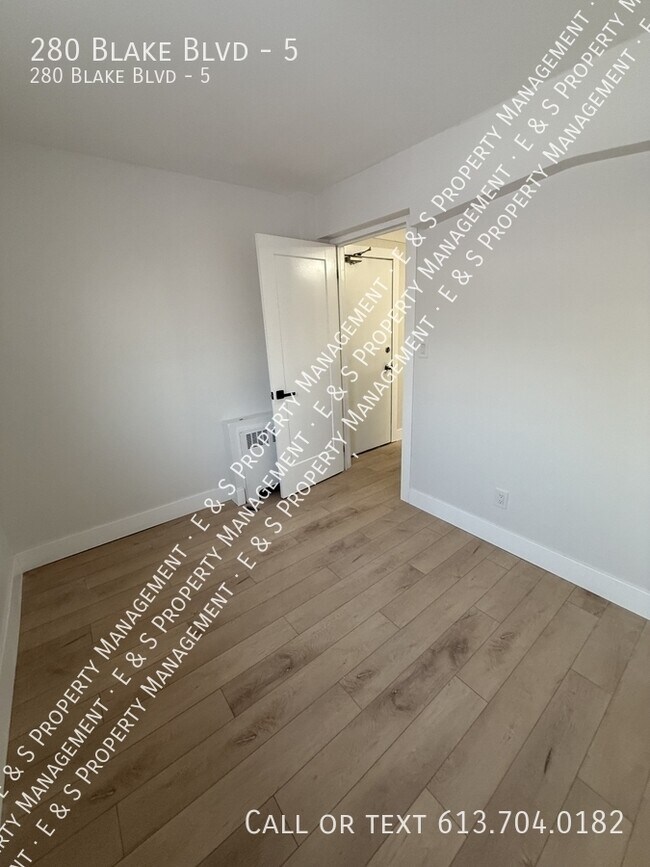 Photo - 280 Blake Blvd Unité 5