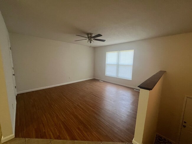 Photo - 4-bedroom 1.5 baths house near I-44