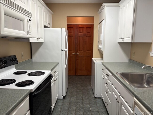 Photo - 1 Loudon Dr Unit 9