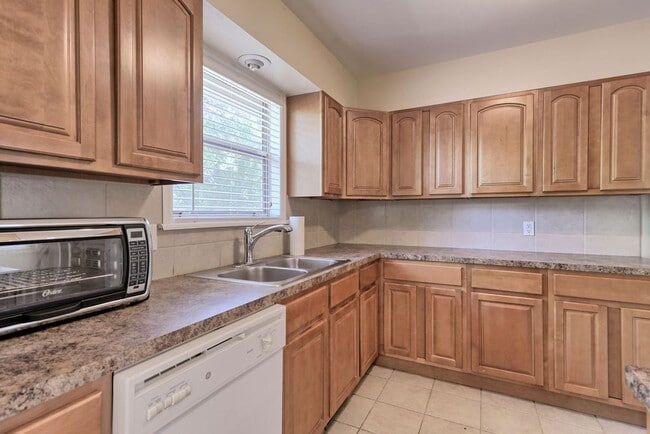 Photo - 4 Bedroom 2 Bath home in Midtown Fort Collins