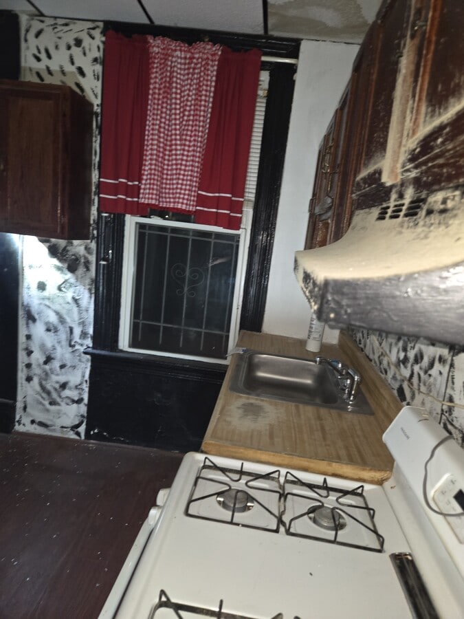 Photo - 1960 Semple Ave