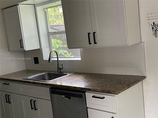 Photo - 881 NE 156th Terrace