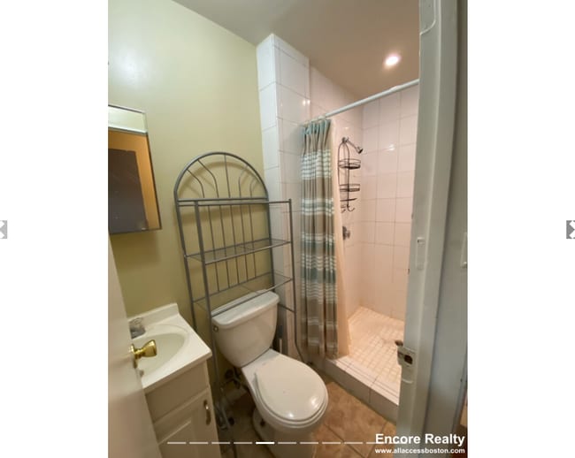 Photo - 145 Meridian St Unidad 4