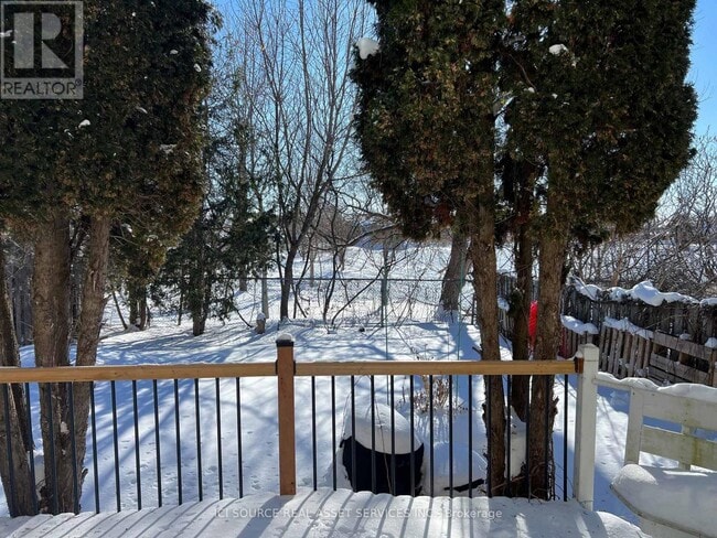 Photo - 45 Huntsman Crescent