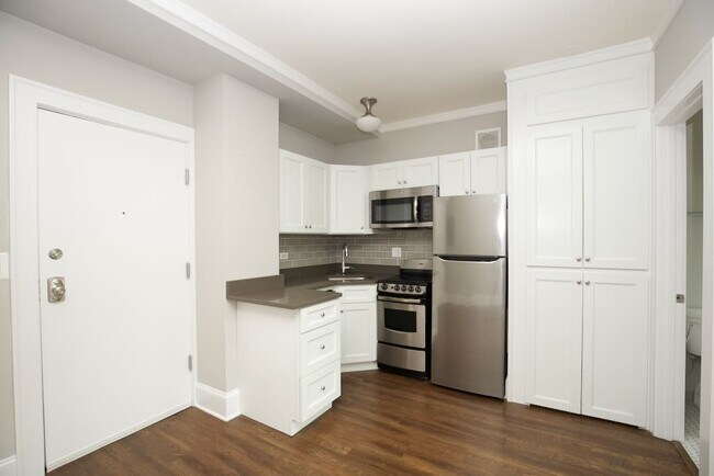 Photo - 817 W Lakeside Pl Unit 203