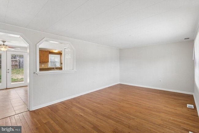 Photo - 30 Girard Ave