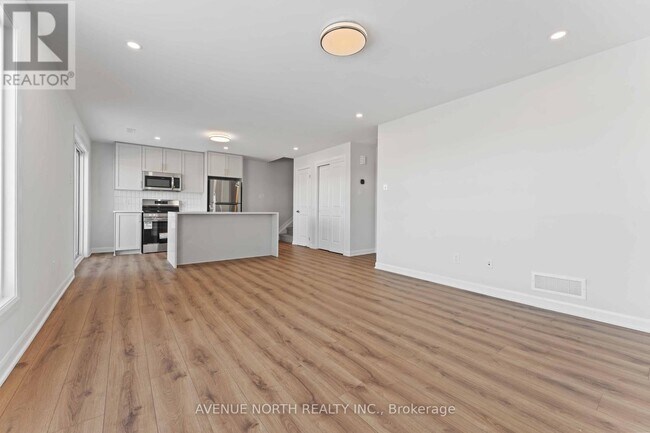 Photo - 1213 Creekway Private