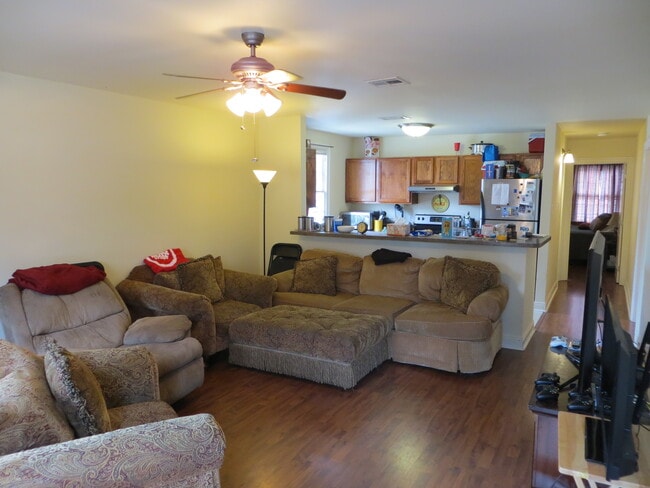 Photo - 2817 Calhoun St