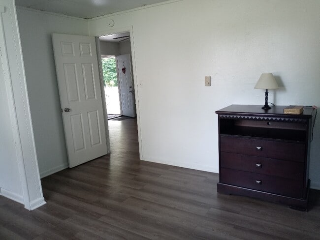 Photo - 400 Broadway St Unidad B