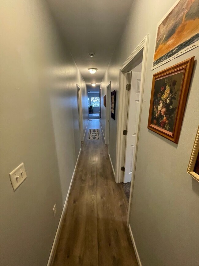 Photo - 2317 W 9th St Unit 3 (Upper)