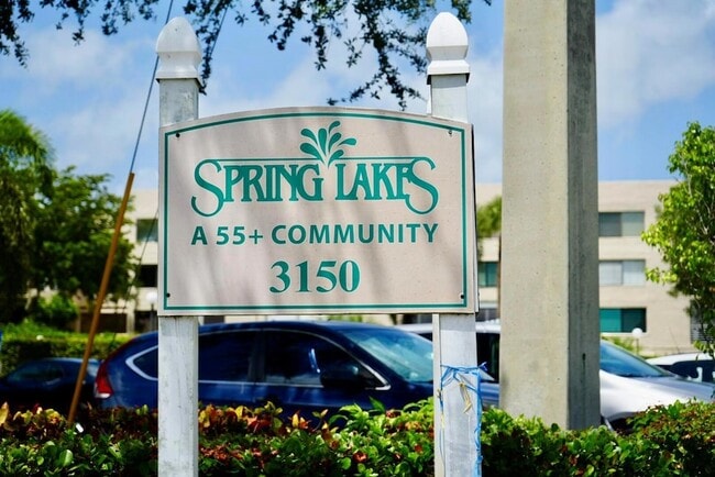 Building Photo - 3154 Via Poinciana Unit 4120 Rental