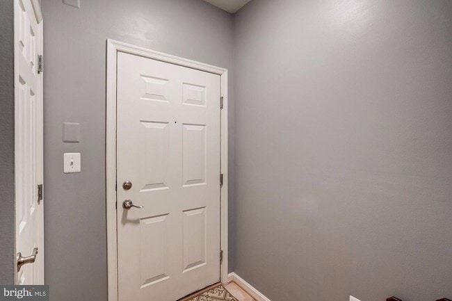 Photo - 21228 McFadden Sq Unit 211
