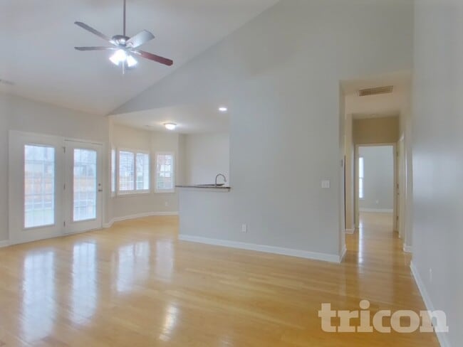 Photo - 8530 Delamere Ln