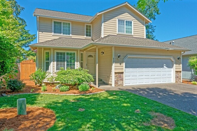 Building Photo - 4 Bedroom Home