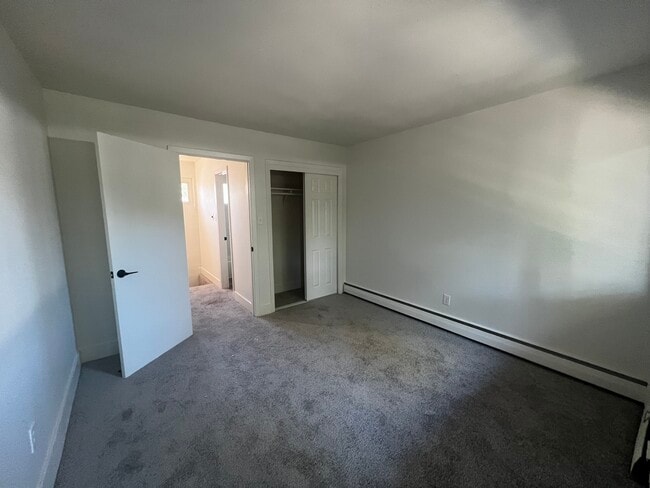 Photo - Creekside Apartments