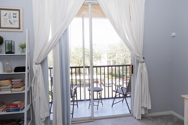 Photo - 5168 Northridge Rd Unidad 3rd floor